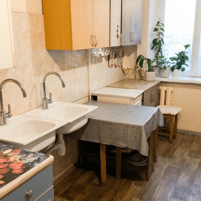 Сдам комнату в 6-комн. квартире, Академика Константинова ул, 4к1, Санкт-Петербург г