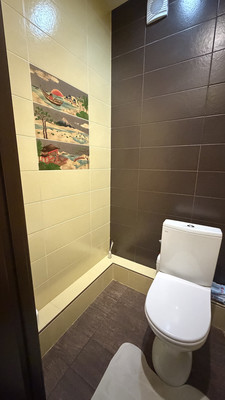 Продам трехкомнатную (3-комн.) квартиру, Жданова ул, 21кБ, Ростов-на-Дону г