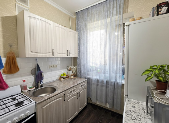 Продам двухкомнатную (2-комн.) квартиру, Конотопский пер, 1/3, Ростов-на-Дону г