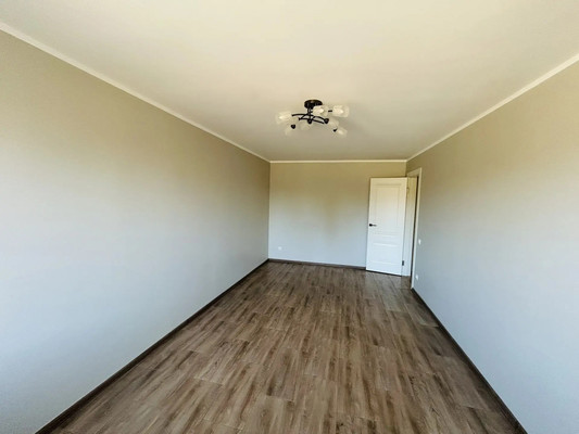 Продам двухкомнатную (2-комн.) квартиру, Калининградский пр-кт, 88, Светлогорск г