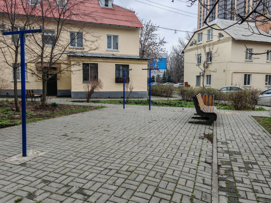 Продам трехкомнатную (3-комн.) квартиру, Казахская ул, 153, Ростов-на-Дону г