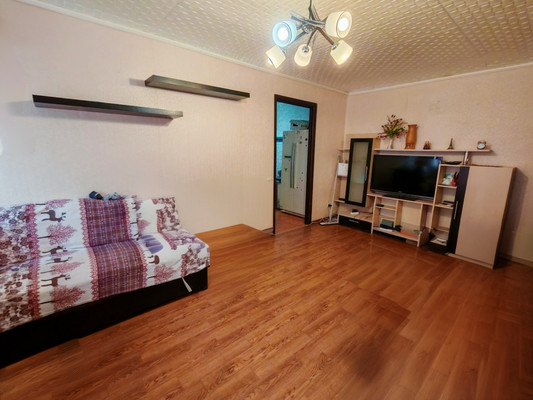 Продам трехкомнатную (3-комн.) квартиру, Казахская ул, 153, Ростов-на-Дону г