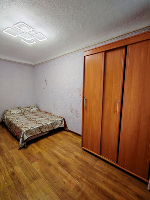 Продам трехкомнатную (3-комн.) квартиру, Казахская ул, 153, Ростов-на-Дону г