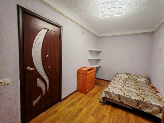 Продам трехкомнатную (3-комн.) квартиру, Казахская ул, 153, Ростов-на-Дону г