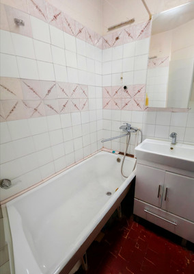 Продам трехкомнатную (3-комн.) квартиру, Казахская ул, 153, Ростов-на-Дону г