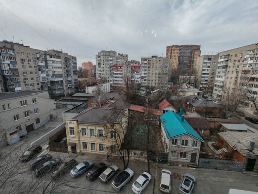 Продам трехкомнатную (3-комн.) квартиру, Тельмана ул, 4, Ростов-на-Дону г