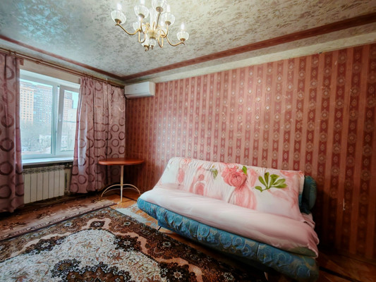 Продам трехкомнатную (3-комн.) квартиру, Тельмана ул, 4, Ростов-на-Дону г