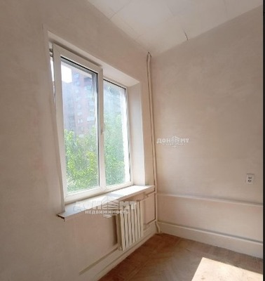 Продам двухкомнатную (2-комн.) квартиру, 1-й Конной Армии ул, 10/70к70, Ростов-на-Дону г