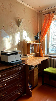 Продам трехкомнатную (3-комн.) квартиру, Таганрогская ул, 139/4, Ростов-на-Дону г