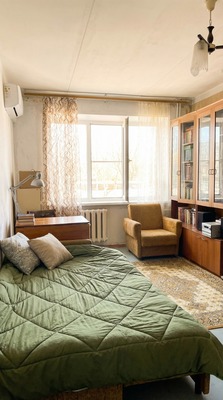 Продам двухкомнатную (2-комн.) квартиру, Дзержинского пр-кт, 185, Новороссийск г