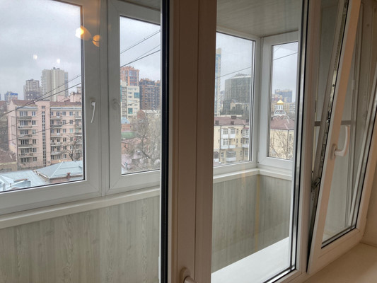 Продам двухкомнатную (2-комн.) квартиру, Социалистическая ул, 147-149, Ростов-на-Дону г