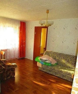 Продам двухкомнатную (2-комн.) квартиру, Черняховского ул, 60, Калининград г