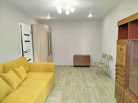 Сдам однокомнатную (1-комн.) квартиру, Санникова ул, 9к2, Москва г