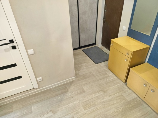 Сдам однокомнатную (1-комн.) квартиру, Санникова ул, 9к2, Москва г