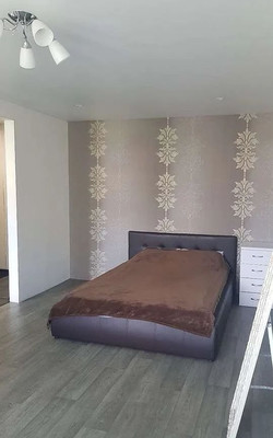 Продам двухкомнатную (2-комн.) квартиру, Каштановая аллея ул, 170, Калининград г