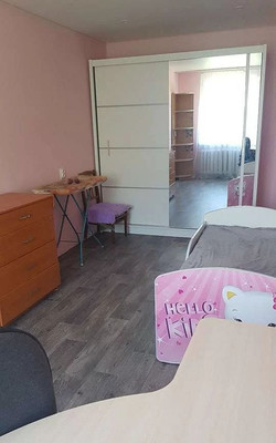 Продам двухкомнатную (2-комн.) квартиру, Каштановая аллея ул, 170, Калининград г