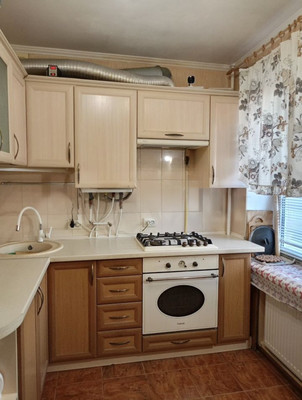 Продам двухкомнатную (2-комн.) квартиру, Ленина ул, 5, Перово с