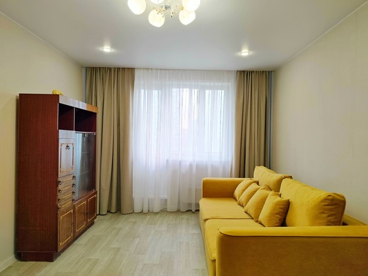 Сдам однокомнатную (1-комн.) квартиру, Санникова ул, 9к2, Москва г