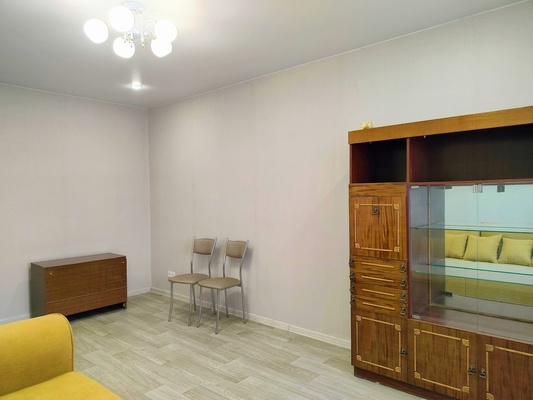 Сдам однокомнатную (1-комн.) квартиру, Санникова ул, 9к2, Москва г