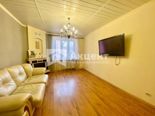 Продам трехкомнатную (3-комн.) квартиру, Набережная ул, 5, Иваново г