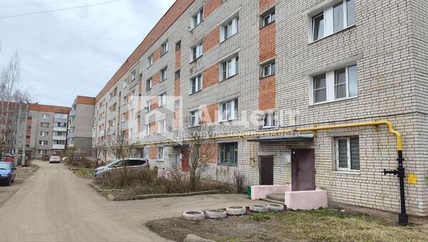 Продам трехкомнатную (3-комн.) квартиру, Каравайковой ул, 50, Иваново г