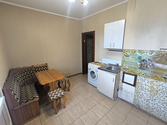 Продам однокомнатную (1-комн.) квартиру, Октябрьский пр-кт, 142, Люберцы г