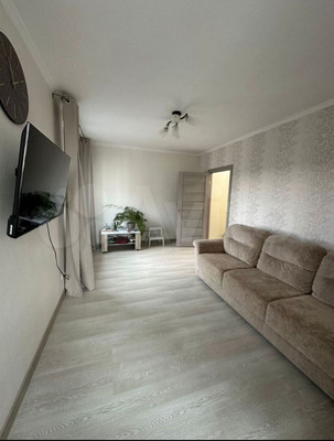 Продам двухкомнатную (2-комн.) квартиру, Сходня мкр, 33к1, Химки г