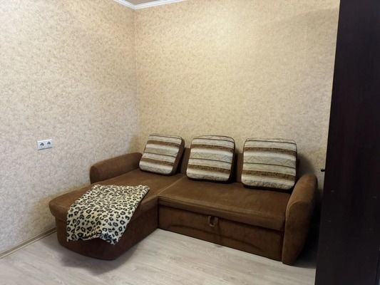 Продам однокомнатную (1-комн.) квартиру, Московская ул, 100, Чехов г