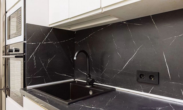 Продам двухкомнатную (2-комн.) квартиру, Черниговская ул, 62, Калининград г