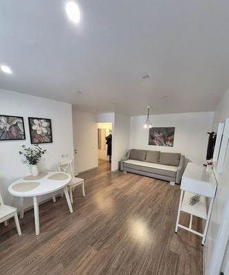 Продам двухкомнатную (2-комн.) квартиру, Ленинский пр-кт, 79, Калининград г