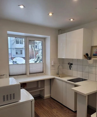 Продам двухкомнатную (2-комн.) квартиру, Ленинский пр-кт, 79, Калининград г