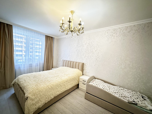 Продам двухкомнатную (2-комн.) квартиру, 26-я линия ул, 35к1, Ростов-на-Дону г