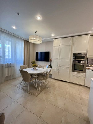 Продам трехкомнатную (3-комн.) квартиру, Жмайлова ул, 4е, Ростов-на-Дону г