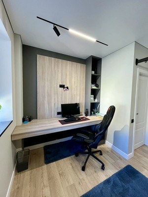 Продам трехкомнатную (3-комн.) квартиру, Жмайлова ул, 4е, Ростов-на-Дону г