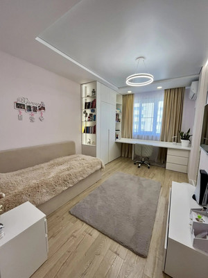 Продам трехкомнатную (3-комн.) квартиру, Жмайлова ул, 4е, Ростов-на-Дону г