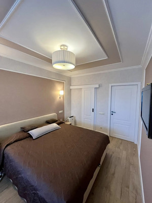 Продам трехкомнатную (3-комн.) квартиру, Жмайлова ул, 4е, Ростов-на-Дону г