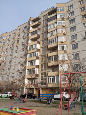 Продам двухкомнатную (2-комн.) квартиру, Коммунистическая ул, 197ак1, Батайск г