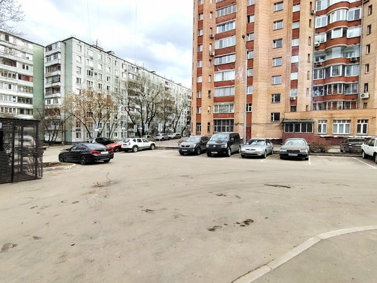 Продам однокомнатную (1-комн.) квартиру, Дубнинская ул, 28к1, Москва г