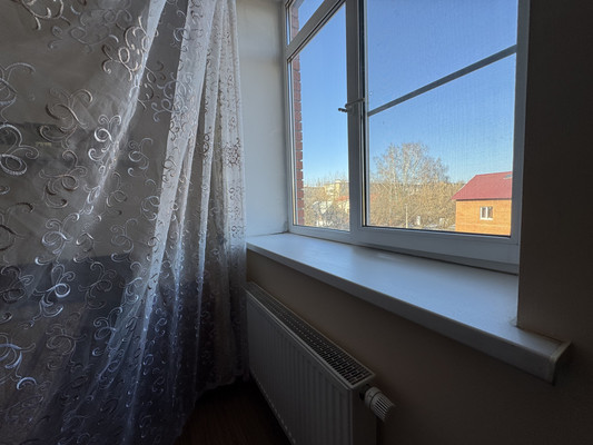 Продам трехкомнатную (3-комн.) квартиру, Лесная ул, 17, Михнево д