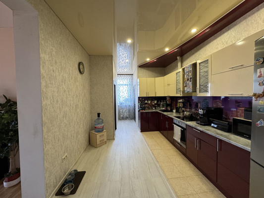 Продам трехкомнатную (3-комн.) квартиру, Лесная ул, 17, Михнево д