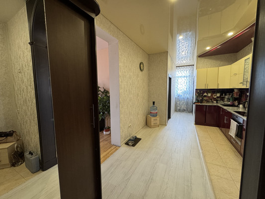 Продам трехкомнатную (3-комн.) квартиру, Лесная ул, 17, Михнево д