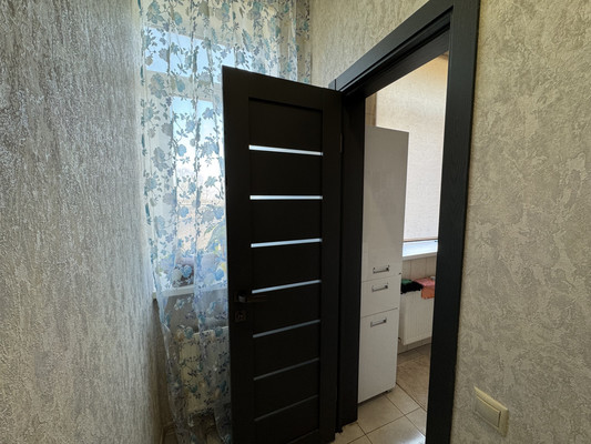 Продам трехкомнатную (3-комн.) квартиру, Лесная ул, 17, Михнево д