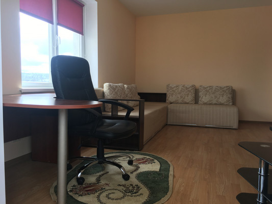 Продам двухкомнатную (2-комн.) квартиру, Совхозная ул, 4Д, Симферополь г