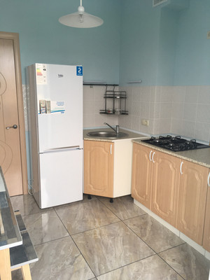 Продам двухкомнатную (2-комн.) квартиру, Совхозная ул, 4Д, Симферополь г