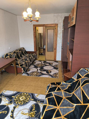 Продам трехкомнатную (3-комн.) квартиру, Героев Сталинграда ул, 11, Симферополь г