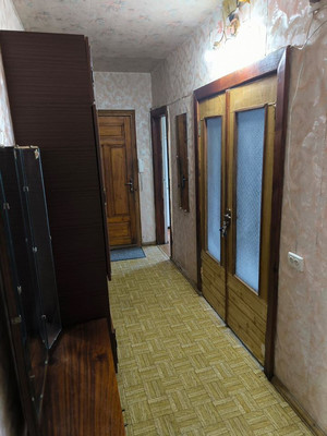 Продам трехкомнатную (3-комн.) квартиру, Героев Сталинграда ул, 11, Симферополь г