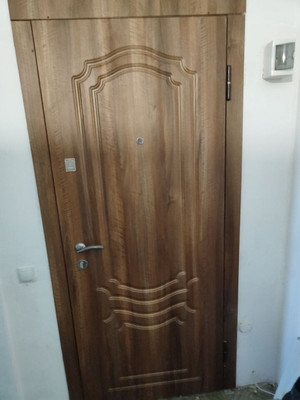 Продам трехкомнатную (3-комн.) квартиру, Героев Сталинграда ул, 35, Симферополь г