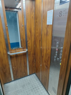 Продам трехкомнатную (3-комн.) квартиру, Героев Сталинграда ул, 35, Симферополь г