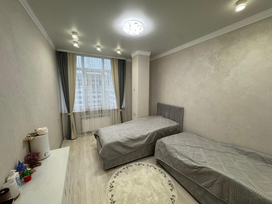 Продам двухкомнатную (2-комн.) квартиру, Эльбрусская ул, 19г, Нальчик г