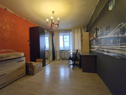 Продам однокомнатную (1-комн.) квартиру, Овражная ул, 19/22, Горки д